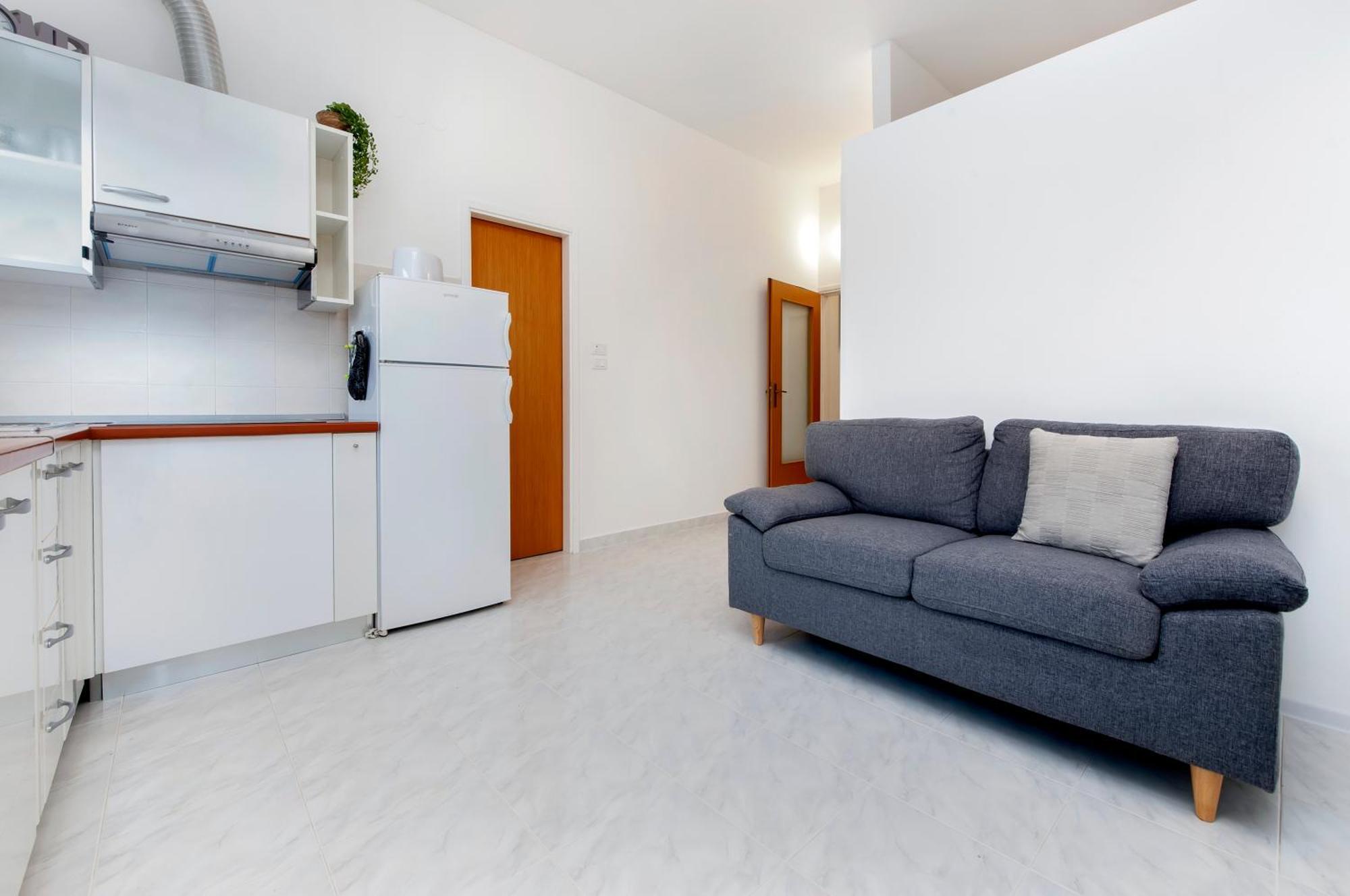 Apartman Nevera Adults Only Ровин Екстериор снимка